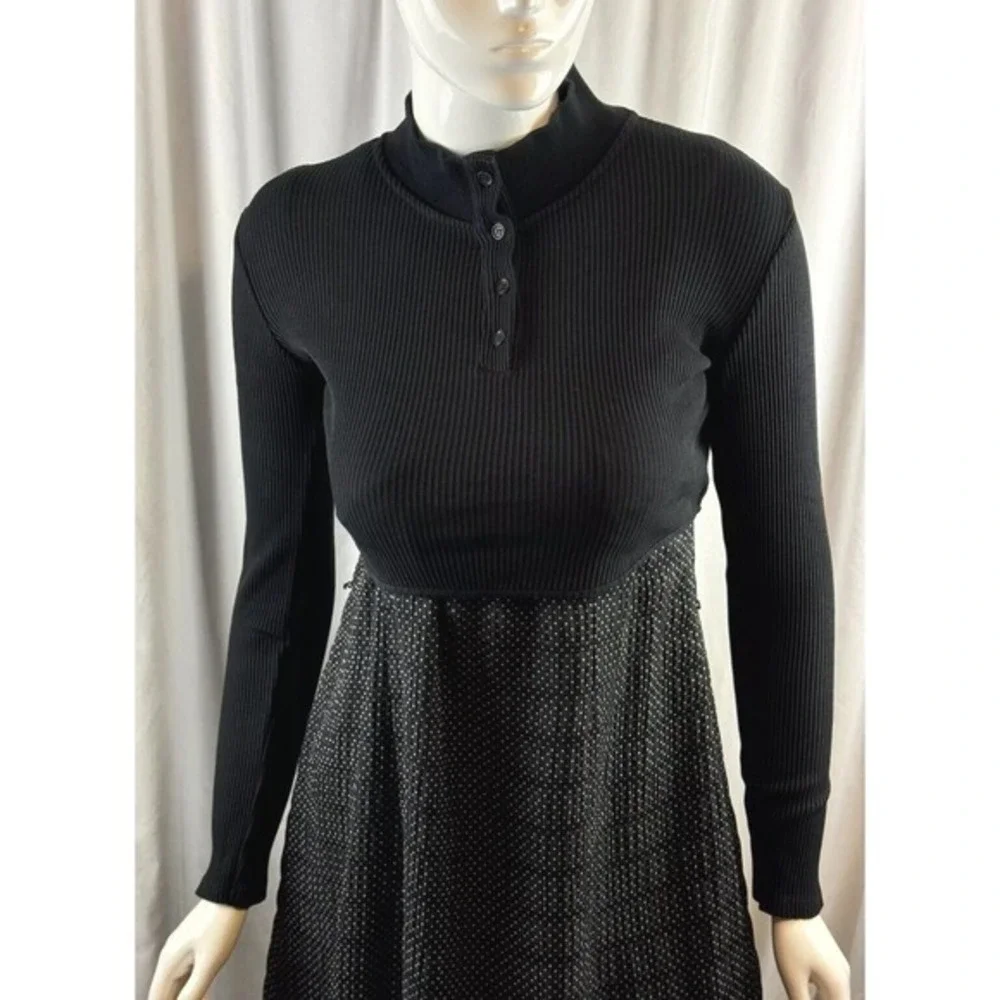 ZARA Black Ribbed Mock Neck Button Detail Cropped Long Sleeve Top Women M 68-48‎